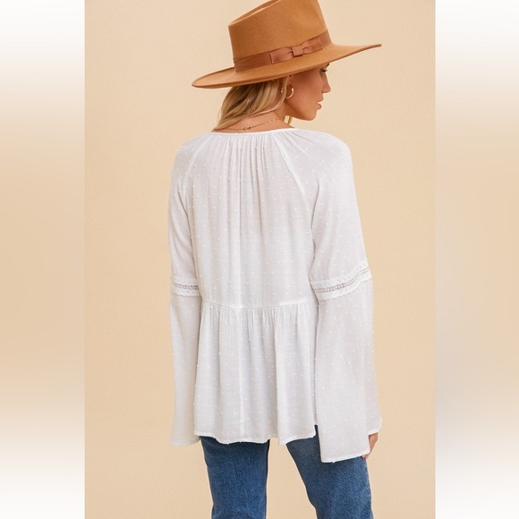 15. Hem & Thread Women’s Blouse Swiss Dot Flare Sleeve Lace White NWT - Picture 5 of 8